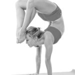 ASHTANGA YOGA. SERIES INTERMEDIAS