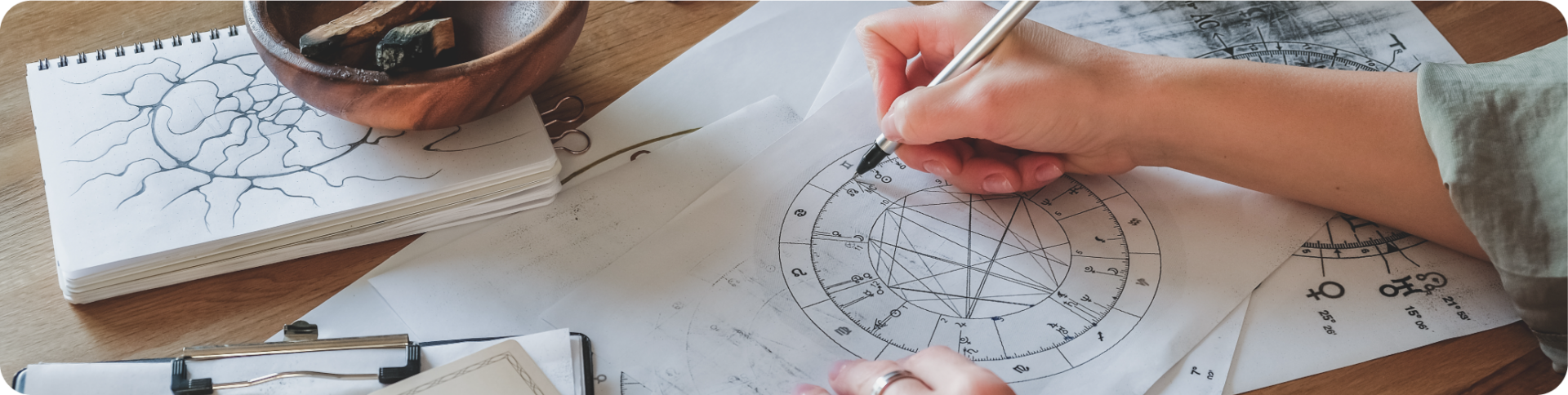 Tu carta natal no marca tu destino.